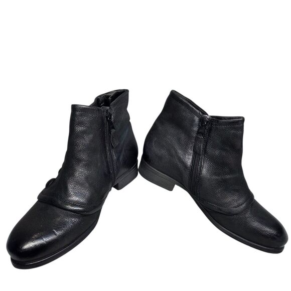 Miz Mooz Leather Black Ankle Boots Button Side Victorian Style Low Heel Sz 38 - Picture 4 of 9